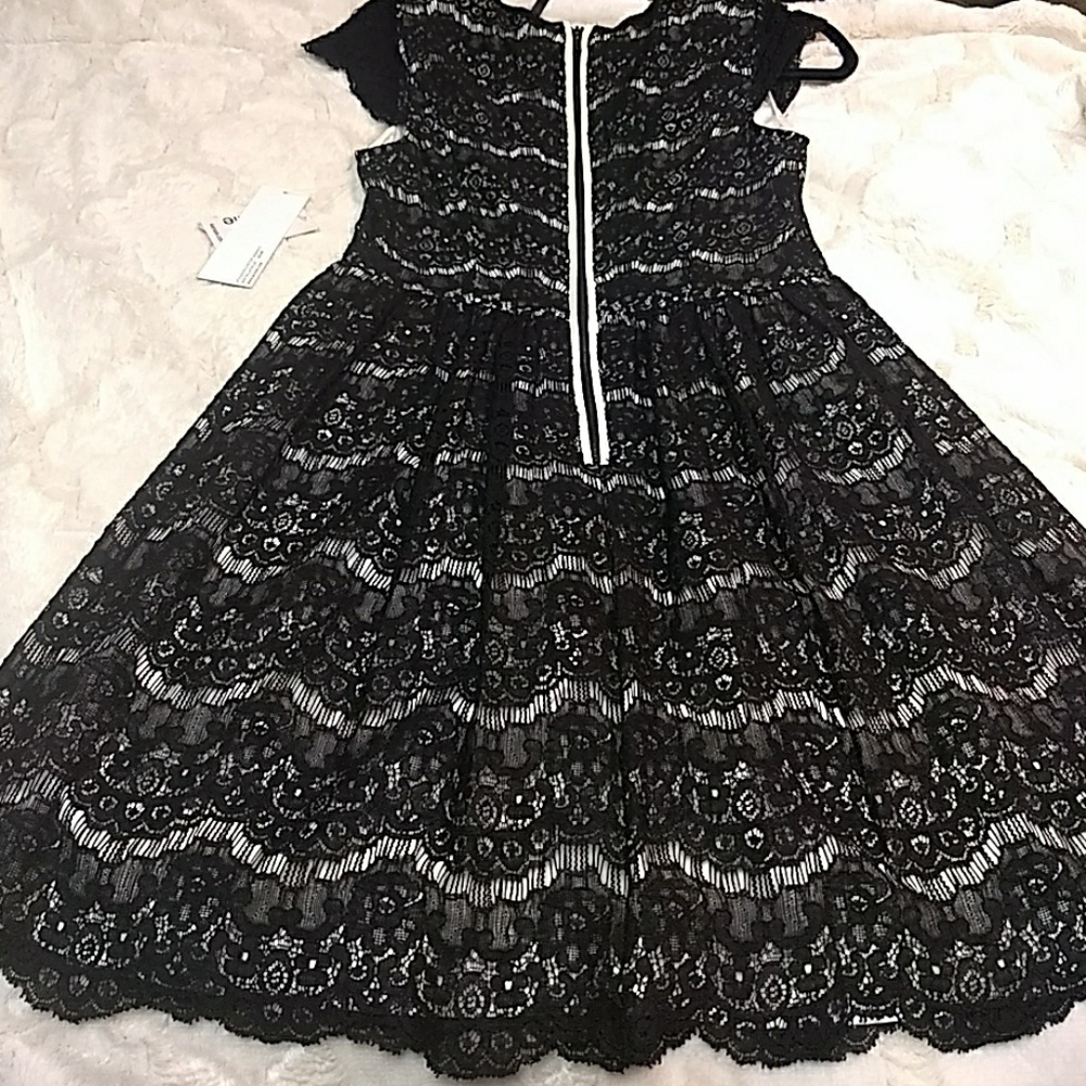 Dress - Picture 4 of 4
